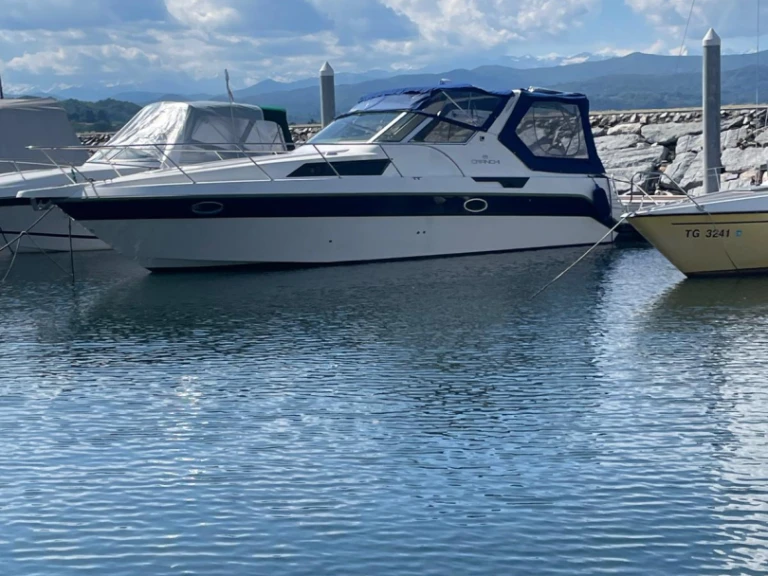 Bootverhuur Castelletto sopra Ticino goedkoop Cranchi 32 Cruiser