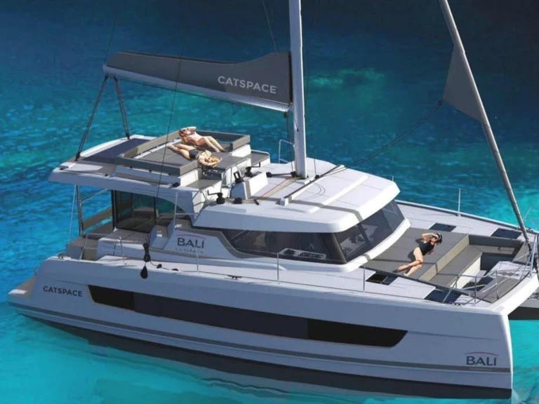 Bootverhuur Arbatax Port goedkoop Bali Catspace Voile