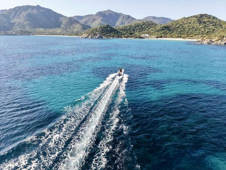 Novamarine RH600 te huur van particulier of professional in Villasimius