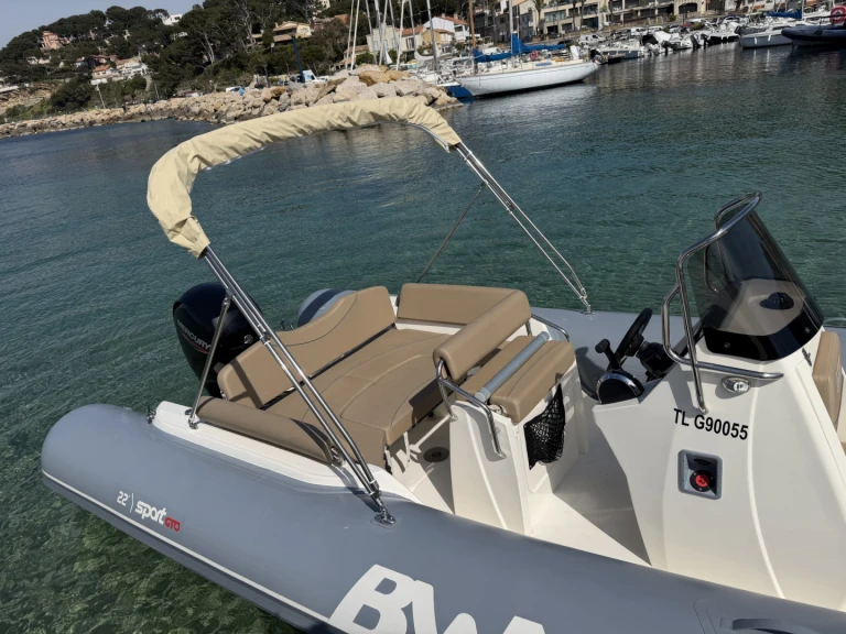 Huur een Bwa Sport 22 GT in La Madrague