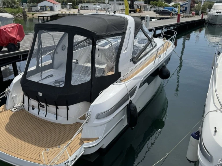 Huur Motorboot met of zonder schipper Bavaria in Punat