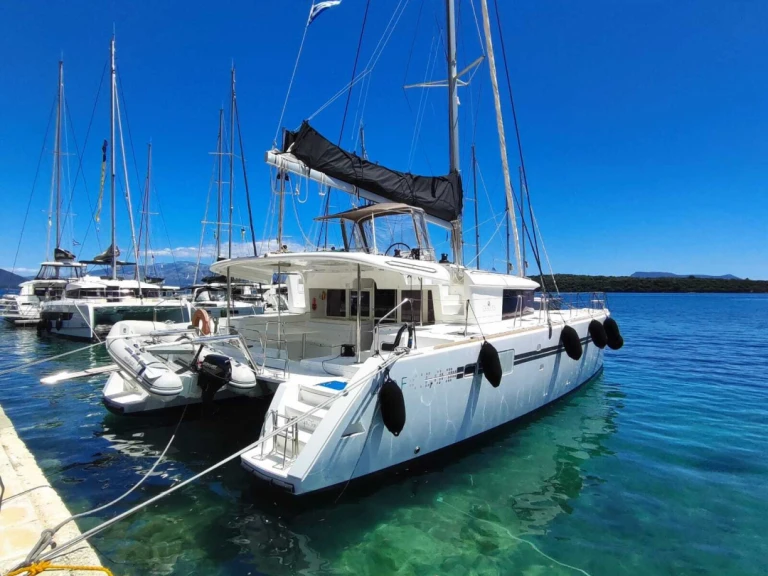 Verhuur Catamaran in Perigiali - Lagoon Lagoon 450 F