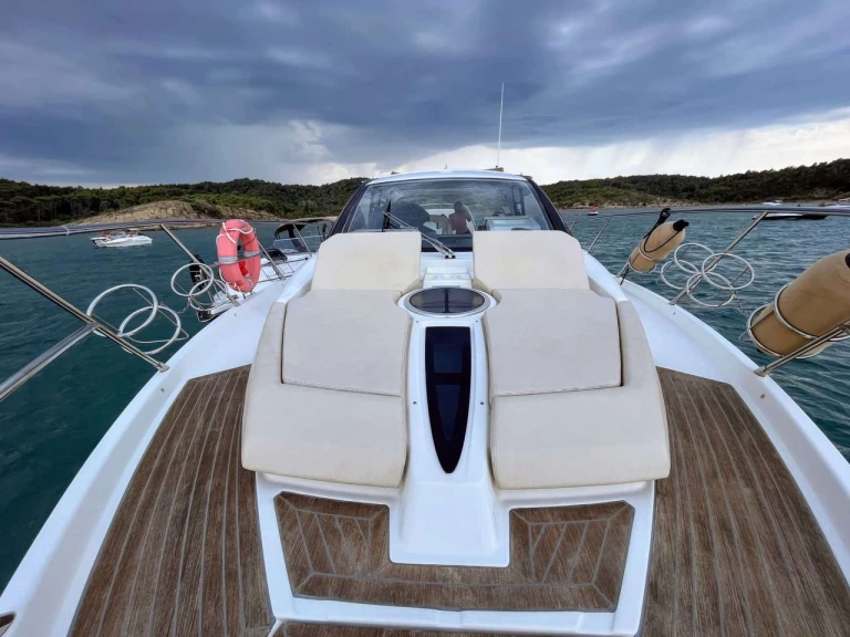 Bootverhuur Cranchi Cranchi M44 HT in Punat via SamBoat