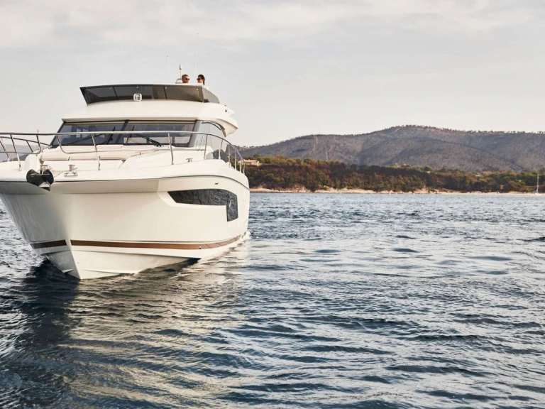 Bootverhuur Jeanneau Prestige 520 Flybridge - 3 + 1 cab. in Punat via SamBoat