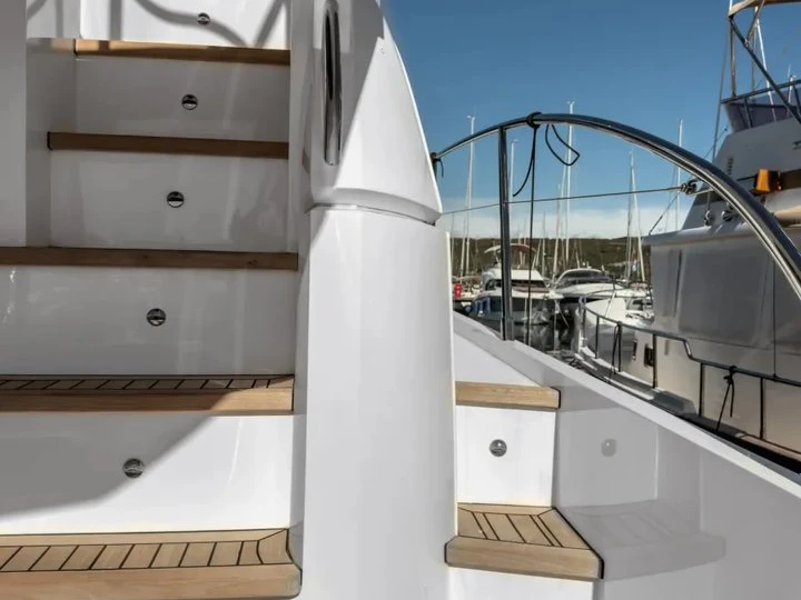 Bootverhuur Princess Princess 50 Flybridge - 3 + 1 cab. in Punat via SamBoat