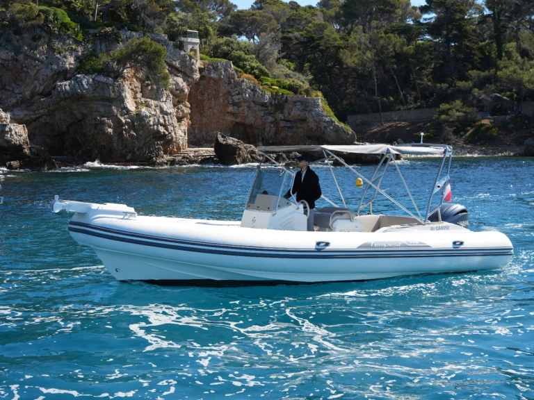 Motorboot te huur in Cannes voor de beste prijs