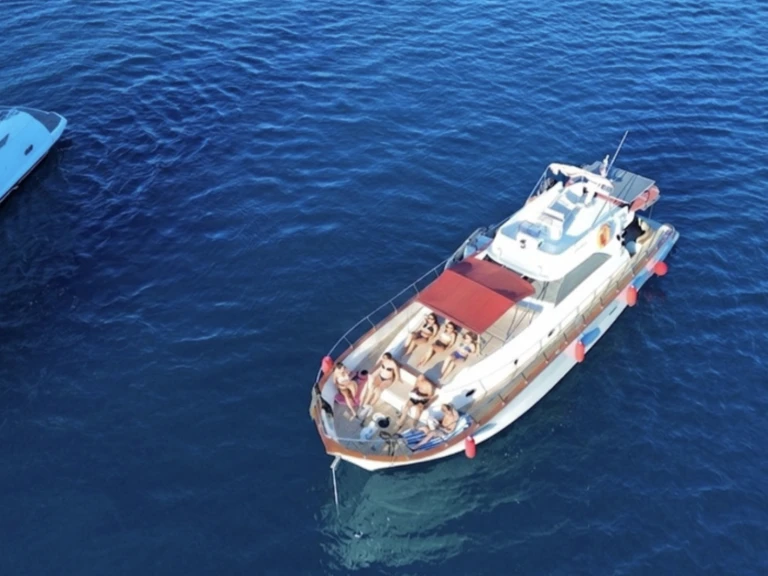 Jachthuur in Bodrum - Azimut Custom via SamBoat
