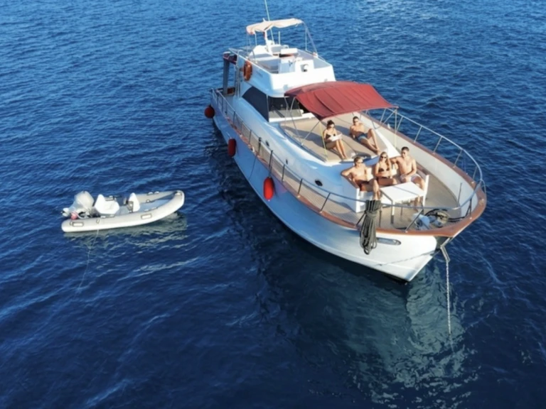 Azimut Custom te huur van particulier of professional in Bodrum