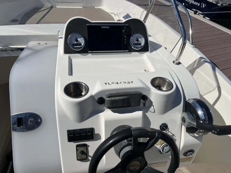 Bootverhuur Quicksilver Activ 675 Open Sport in Cannes via SamBoat