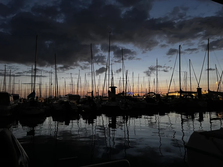 Bootverhuur Saint-Malo goedkoop Activ 675 Sundeck