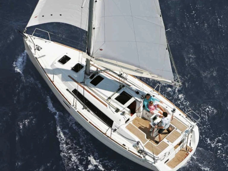 Bénéteau Oceanis 31 te huur van particulier of professional in La Herradura