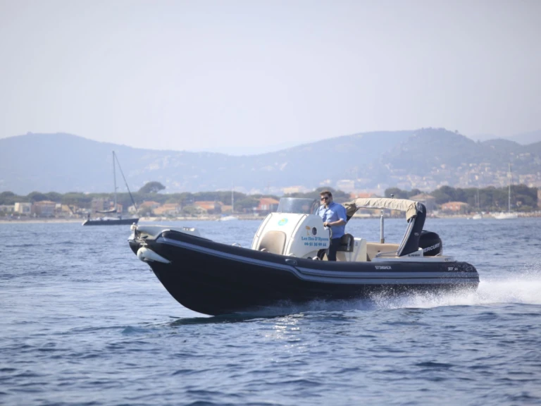 RIB te huur in Hyères voor de beste prijs