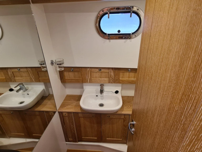 Verhuur Motorboot sasga met vaarbewijs