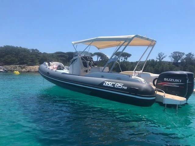 RIB te huur in Hyères voor de beste prijs