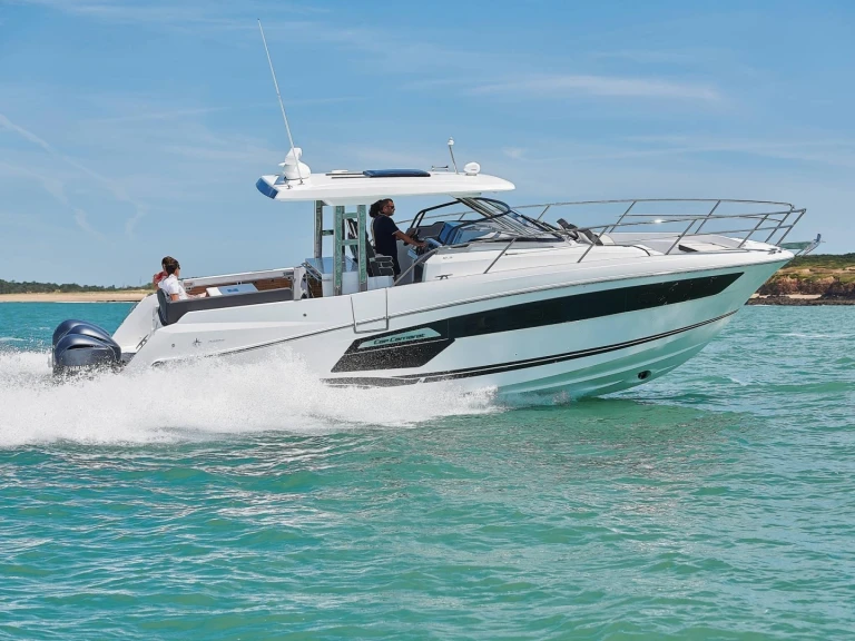 Verhuur Motorboot Jeanneau met vaarbewijs