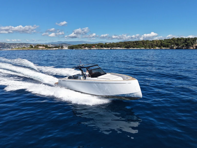 Huur Motorboot met of zonder schipper Pardo Yachts in Golfe-Juan