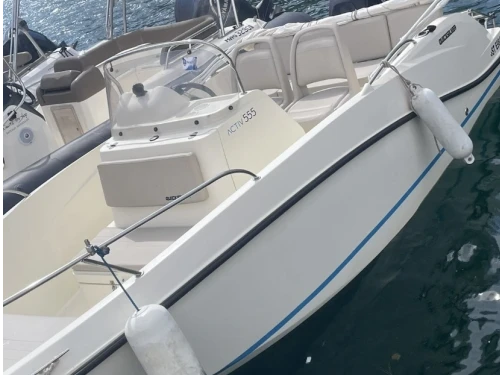 Quicksilver Activ 555 Open te huur van particulier of professional in Marseille