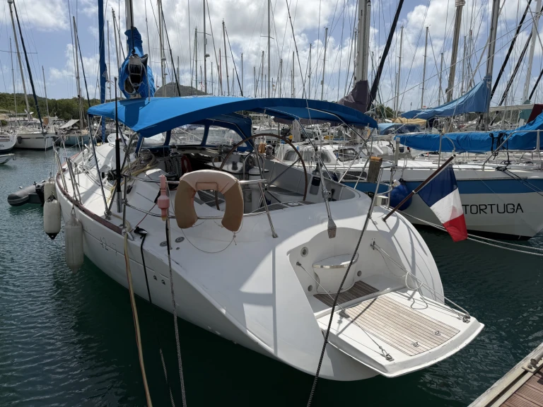 Zeilboot te huur in Le Marin voor de beste prijs