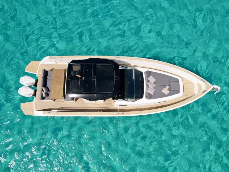 Huur een Pardo Yachts Pardo 38 in Ibiza Town