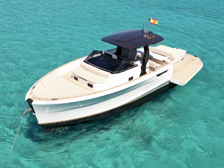Motorboot te huur in Ibiza Town voor de beste prijs