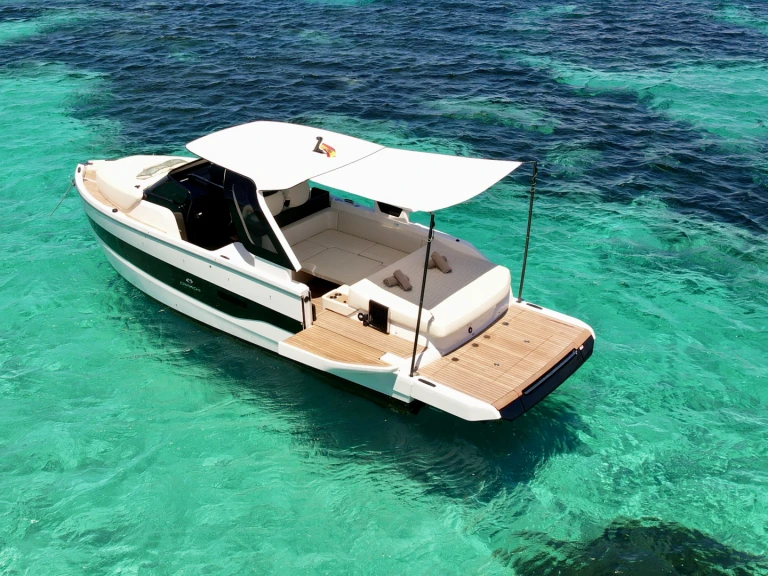Cranchi A32 te huur van particulier of professional in Ibiza Town
