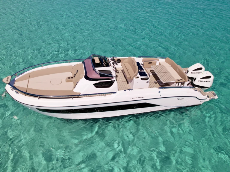 Huur een Ranieri 330 LX in Ibiza Town