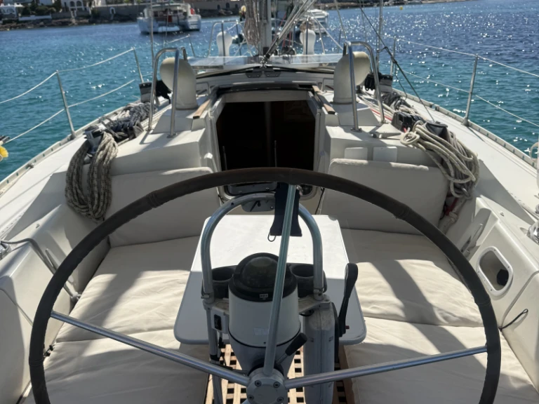 Bootverhuur Ibiza Town goedkoop Oceanis 390