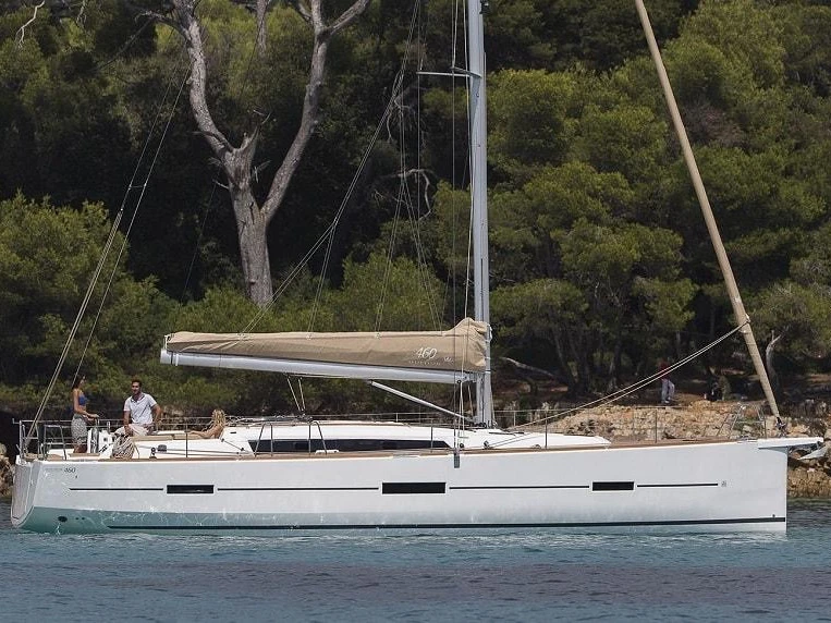 Huur een Dufour Dufour 460 Grand Large in Tivat