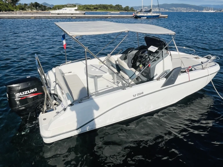 Bénéteau Flyer 6.6 SPACEdeck te huur van particulier of professional in Antibes