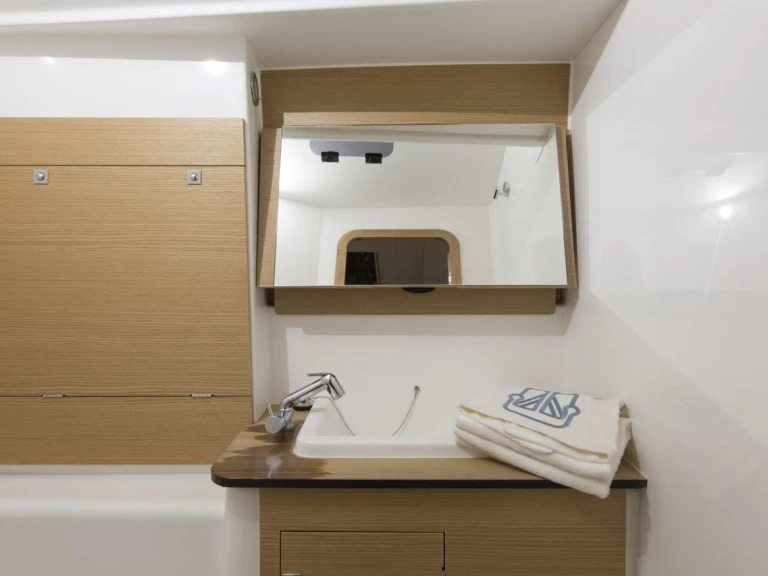 Huur een Dufour Dufour 460 Grand Large in Tivat