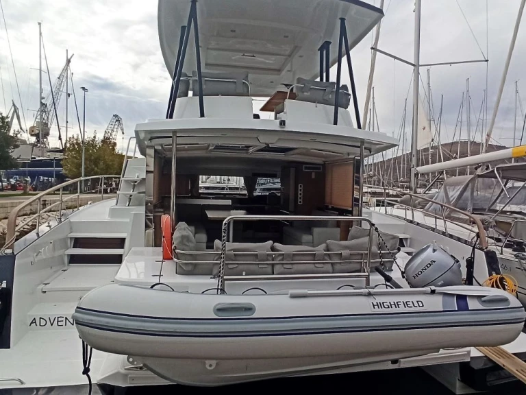 Bootverhuur Bali Bali 4.3 MY in Biograd na Moru via SamBoat