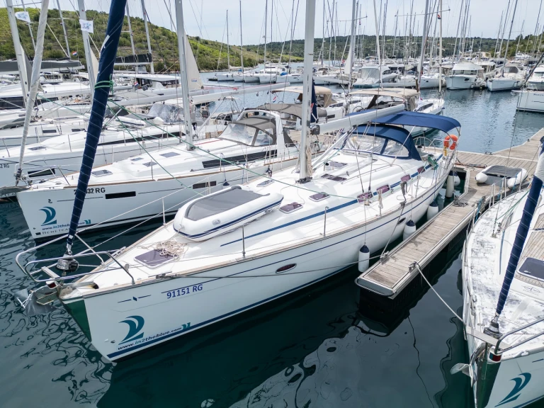 Huur een Bavaria Cruiser 46 in Primošten