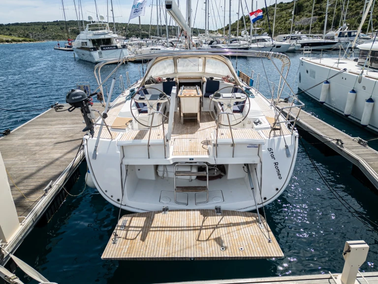 Zeilboot te huur in Primošten voor de beste prijs