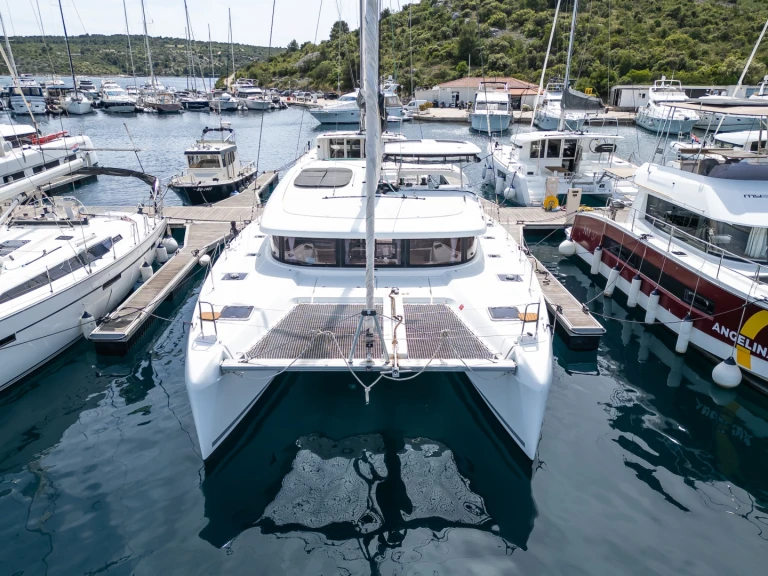 Huur Catamaran met of zonder schipper Lagoon in Primošten
