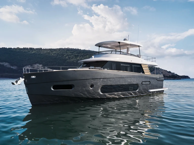 Bootverhuur Podstrana goedkoop Azimut Magellano 66