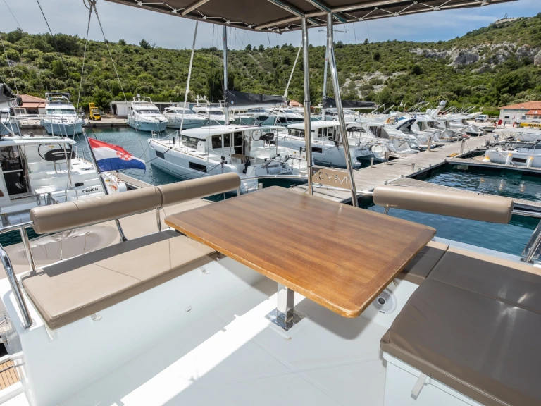 Bootverhuur Fountaine Pajot Fountaine Pajot MY 37 in Primošten via SamBoat