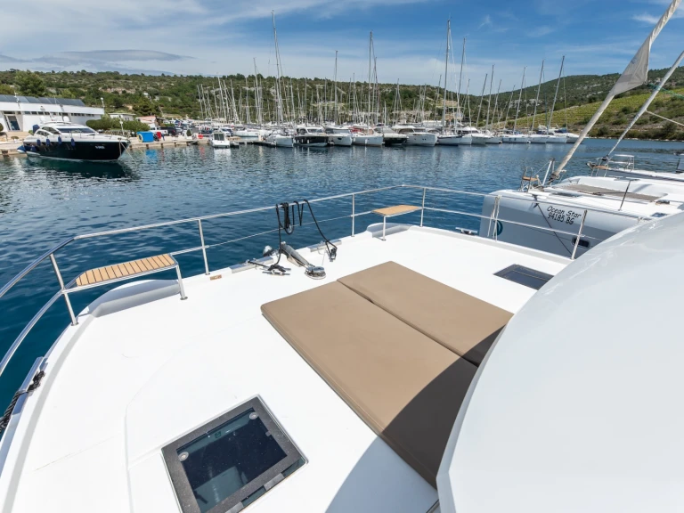 Huur Motorboot met of zonder schipper Fountaine Pajot in Primošten