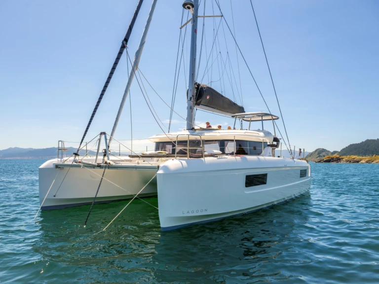 Lagoon Lagoon 43 - 3 + 1 cab. OW te huur van particulier of professional in Road Town