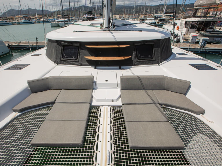 Verhuur Catamaran Nautitech met vaarbewijs