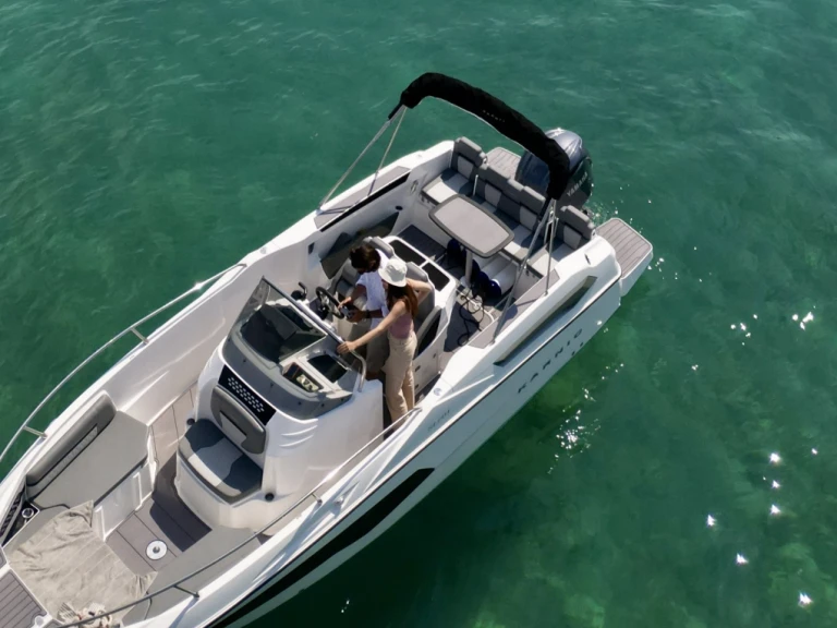 Bootverhuur Karnic sl 701 in Sirmione via SamBoat