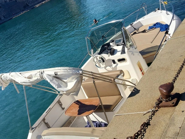 Bootverhuur Sainte-Marie-la-Mer goedkoop Cap 21 Open