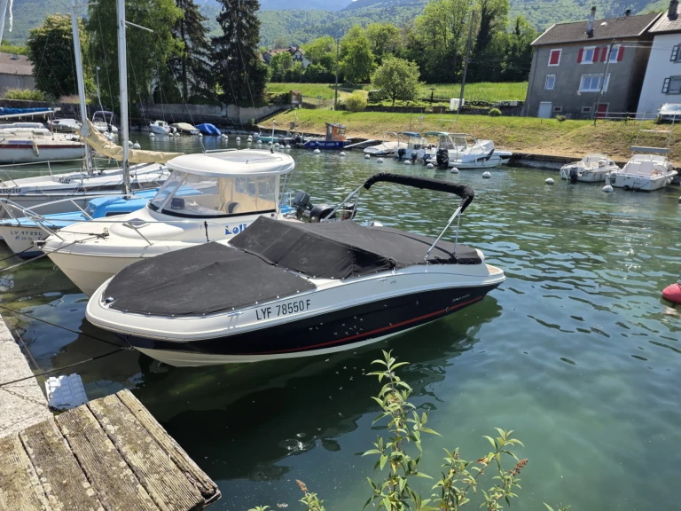 Bayliner VR5 te huur van particulier of professional in Lugrin