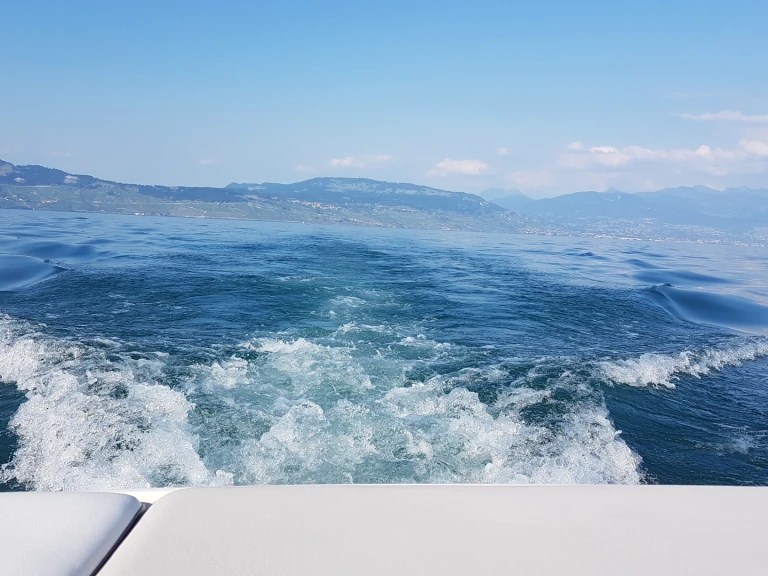 Motorboot te huur in Lugrin voor de beste prijs