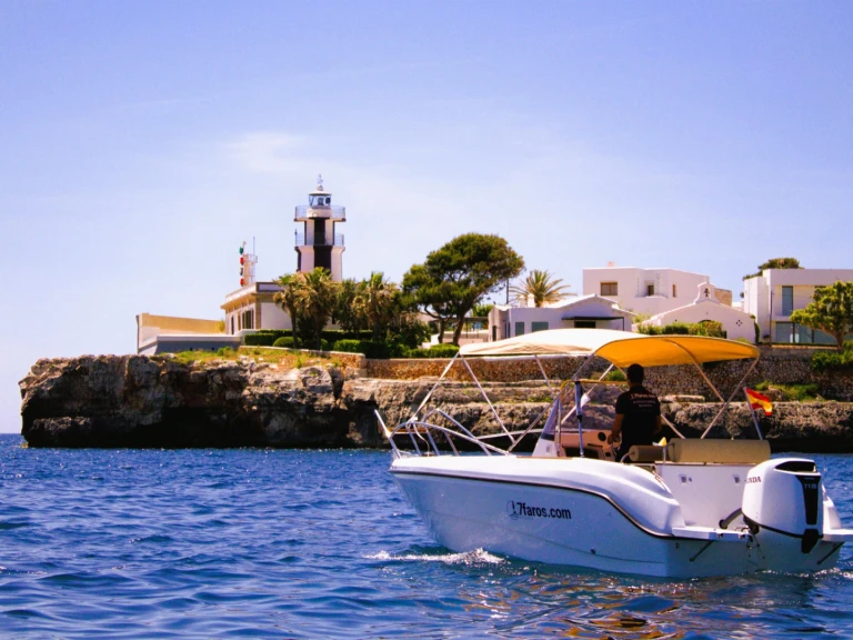 Huur Motorboot met of zonder schipper Polyester Yacht in Ciutadella de Menorca