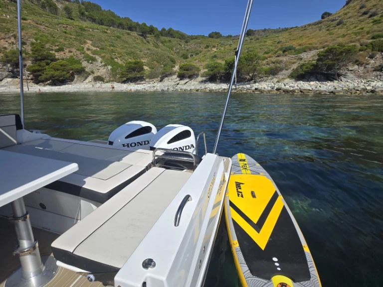 Jachthuur in Empuriabrava - Jeanneau Cap Camarat 9.0 WA via SamBoat