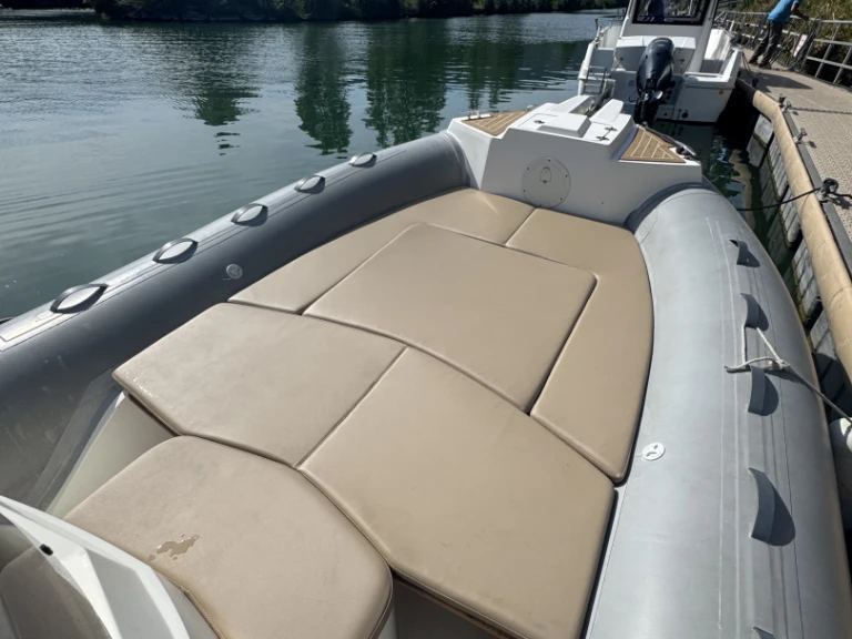 Bootverhuur Capelli Tempest 700 in Mandelieu-la-Napoule via SamBoat