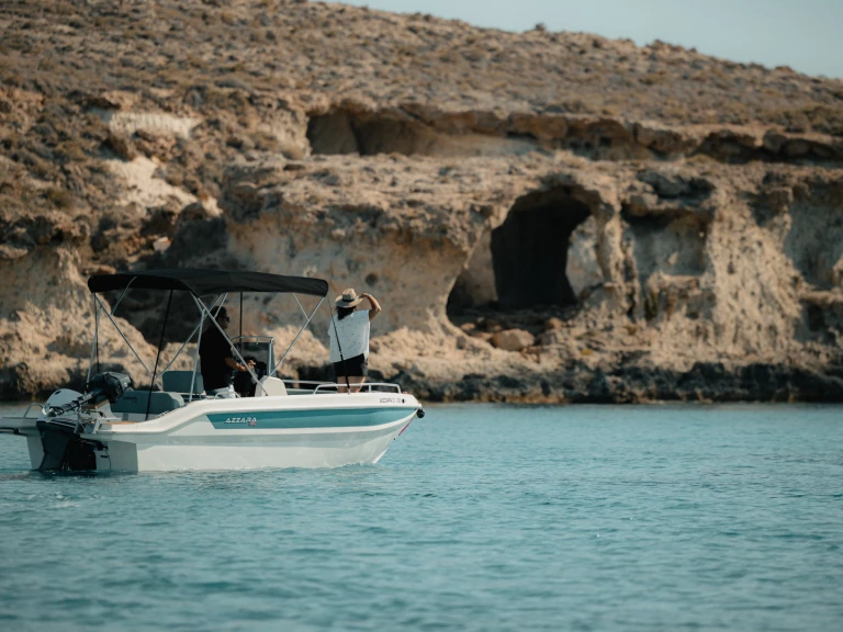 Motorboot te huur in Órmos Makry-Gialoú voor de beste prijs