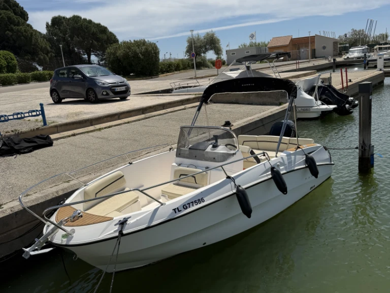 Motorboot te huur in La Londe-les-Maures voor de beste prijs