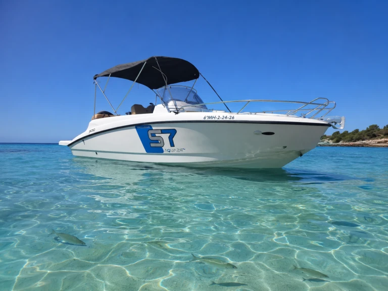 Huur een Yamaha Aqua S7 in Port de Ciudadella