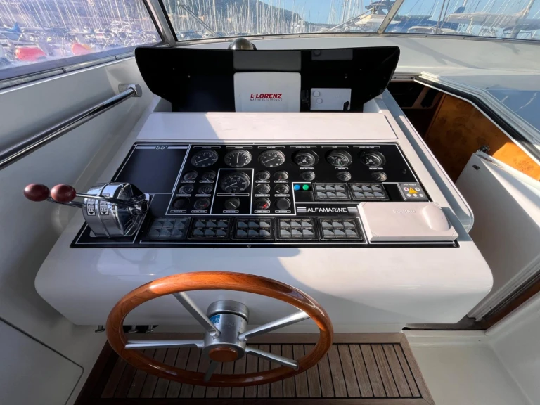 Alfamarine Alfamarine 55  te huur van particulier of professional in Salivoli